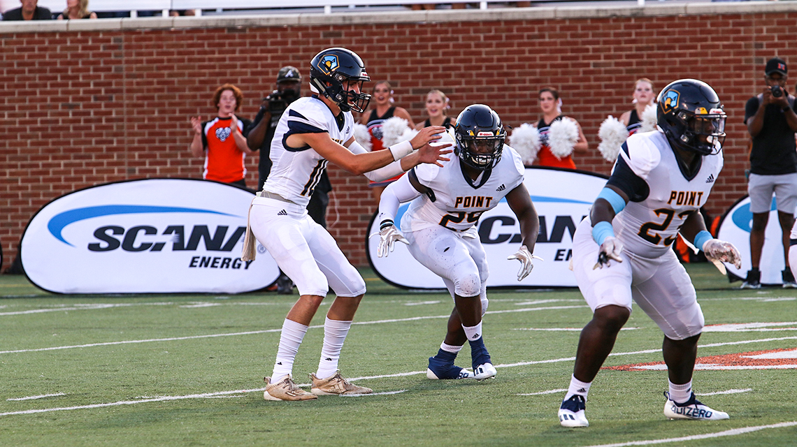 Football drops road contest to Morehead State 
