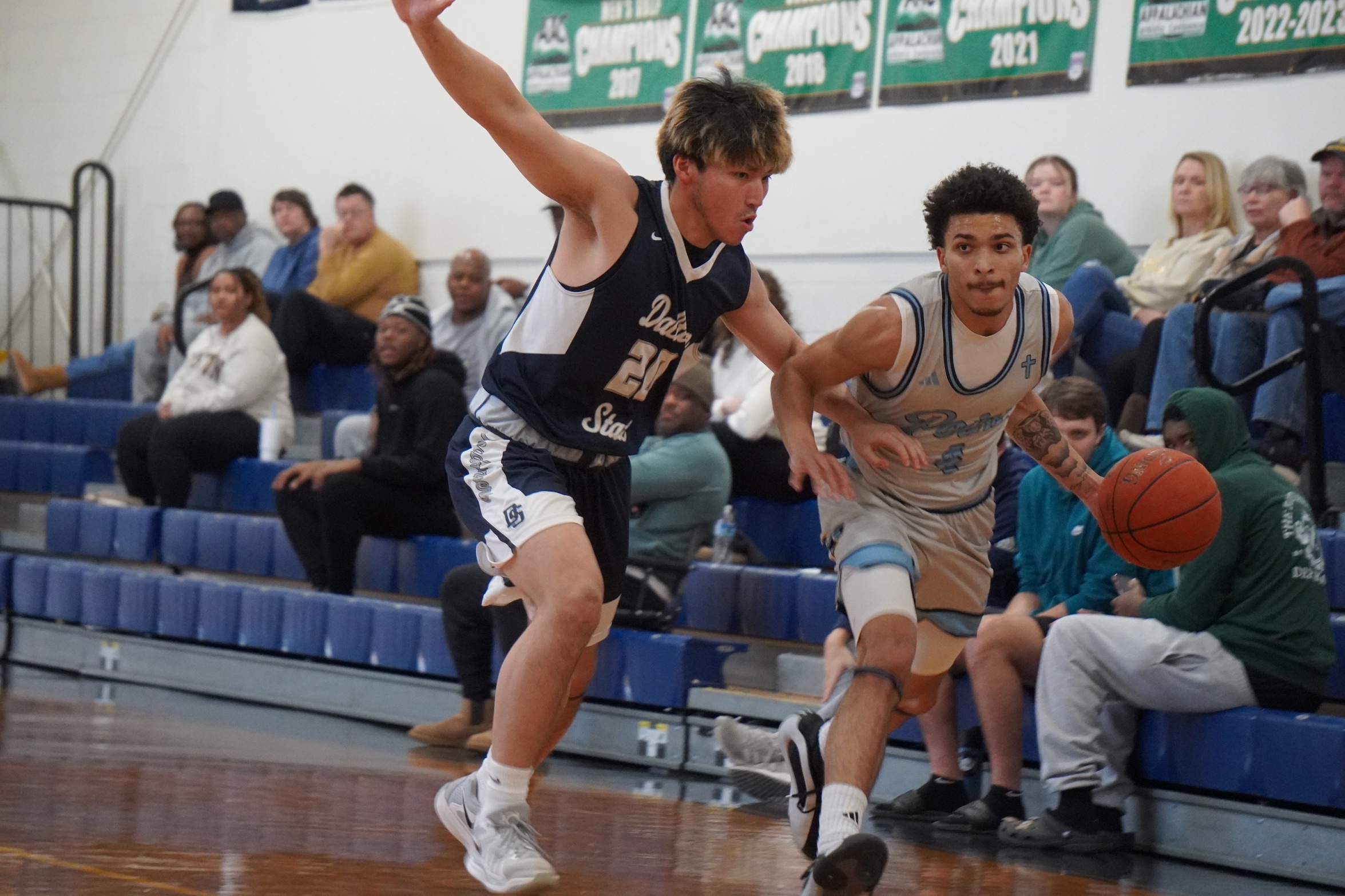 Skyhawks out ran by the Roadrunners