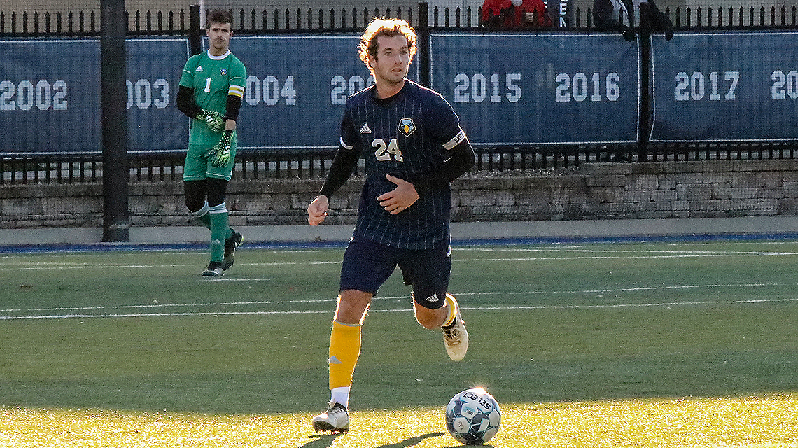 Men’s soccer ends historic season in opening round of National Championship    