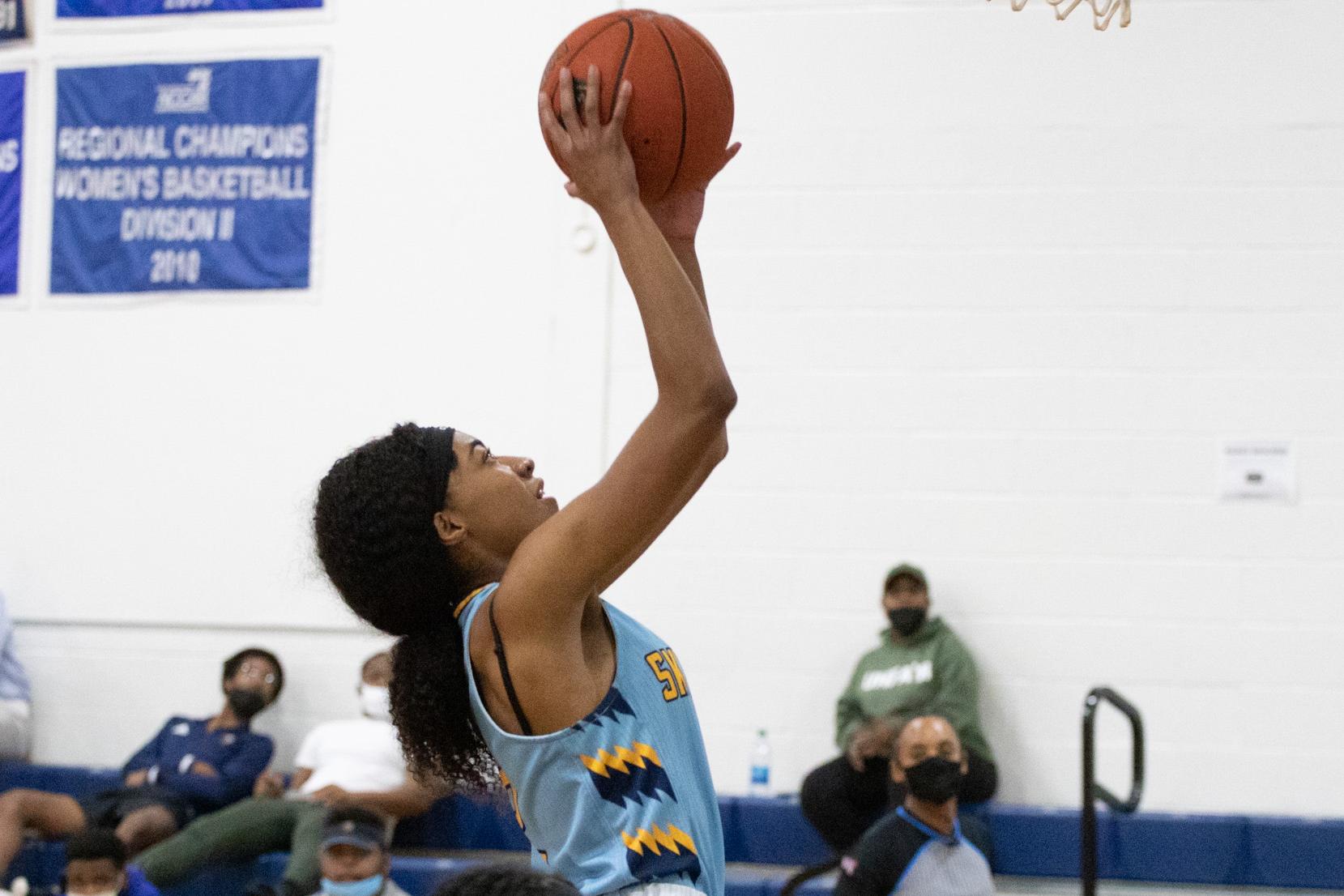 Women’s basketball picks up win No. 20 at Columbia