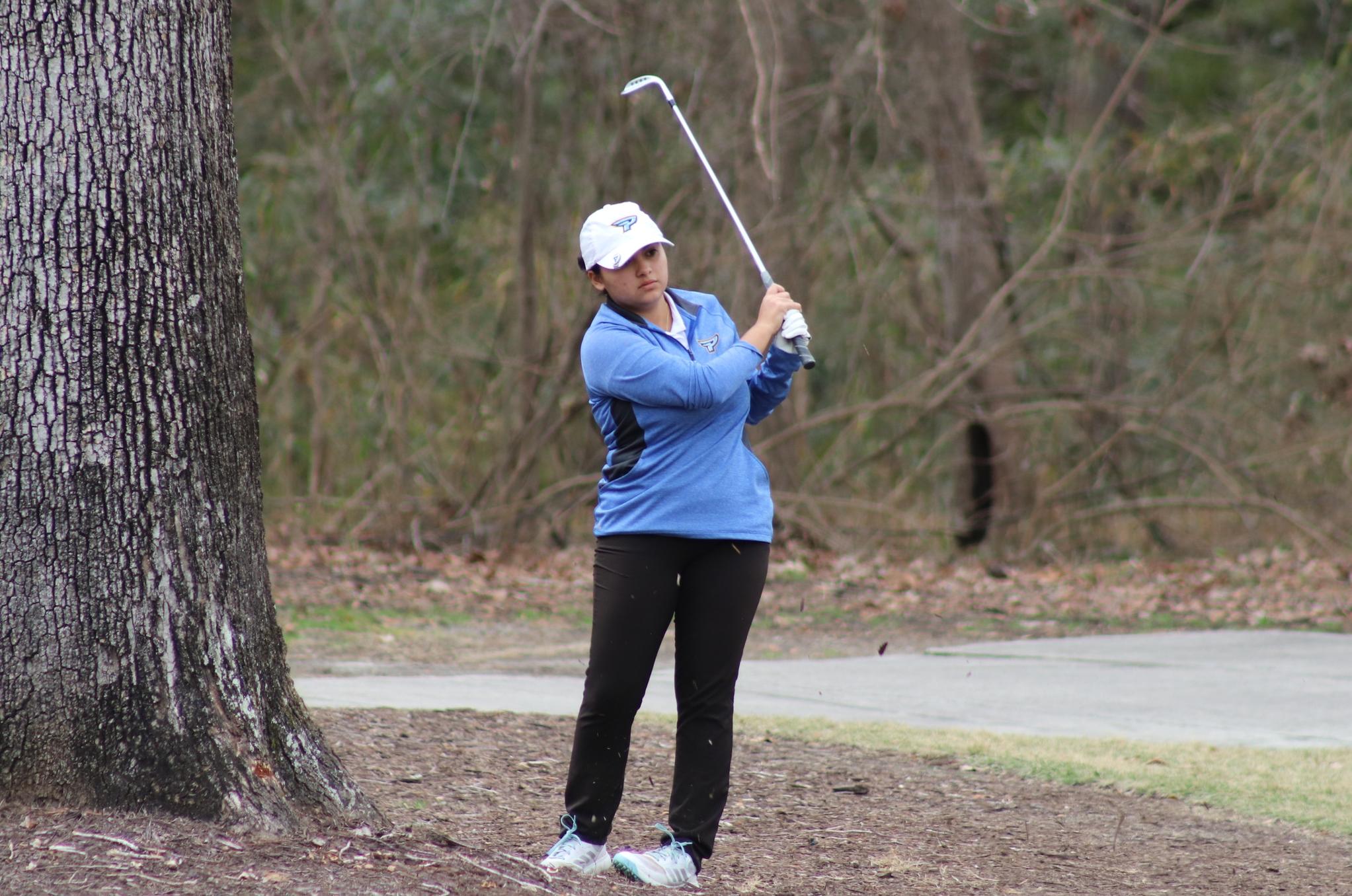 Women’s golf places sixth in spring opener